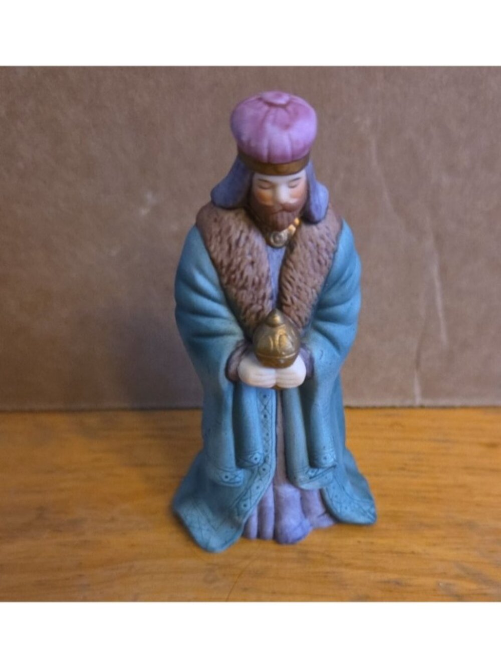 Vintage Avon 1989 O Holy Night Nativity Set  Porcelain Wise Man Balthazar Myrrh